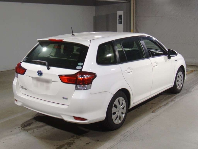 TOYOTA COROLLA FIELDER 2017