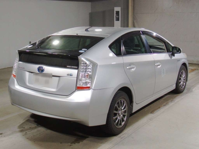 TOYOTA PRIUS 2011
