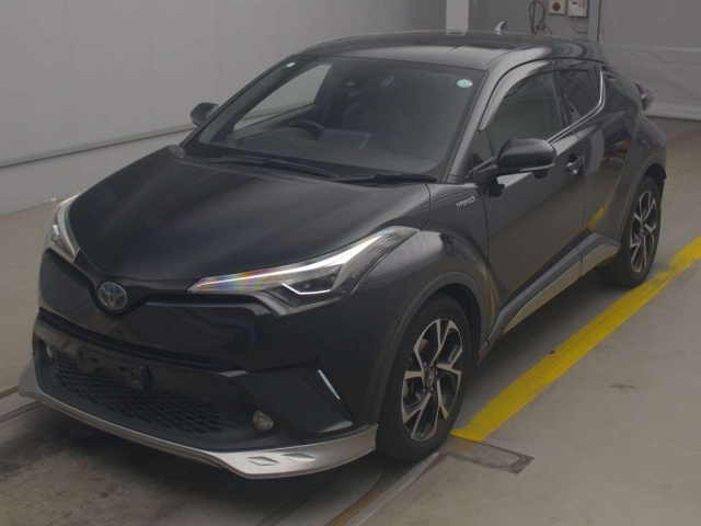 TOYOTA C-HR 2017