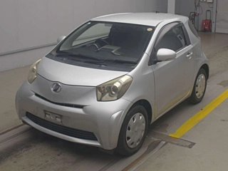 TOYOTA IQ