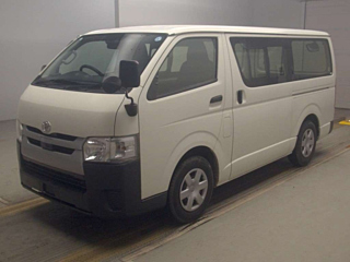TOYOTA HIACE VAN