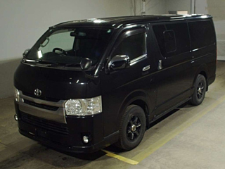 TOYOTA HIACE VAN