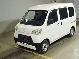 TOYOTA PIXIS VAN