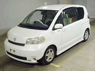 TOYOTA PORTE