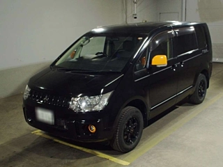 MITSUBISHI DELICA D5