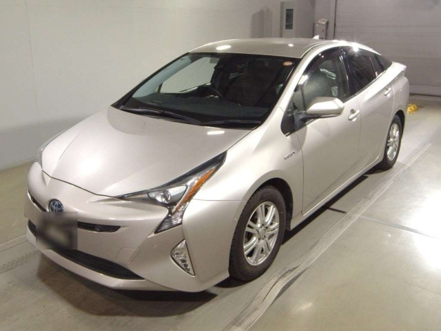 TOYOTA PRIUS 2018