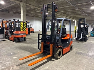 TOYOTA FORKLIFT