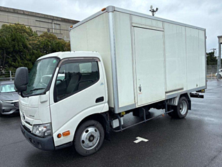 TOYOTA DYNA