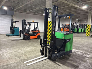 TOYOTA FORKLIFT