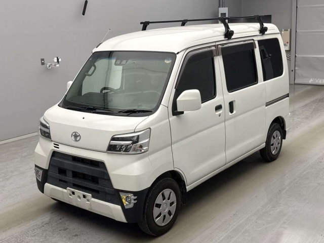 TOYOTA PIXIS VAN 2021