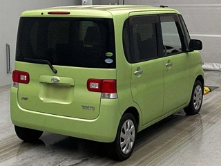 DAIHATSU TANTO 2013