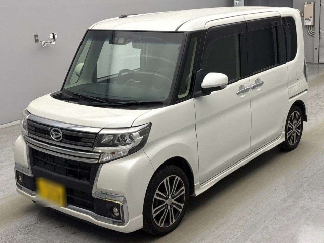 DAIHATSU TANTO 2018