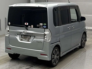 DAIHATSU TANTO 2015