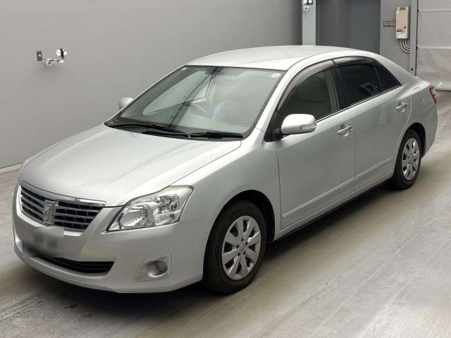 TOYOTA PREMIO 2012