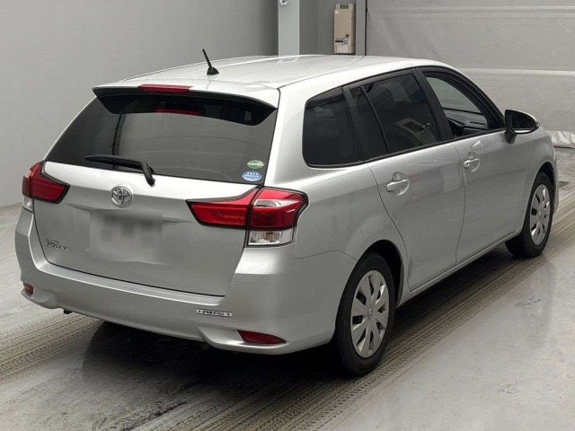 TOYOTA COROLLA FIELDER 2015