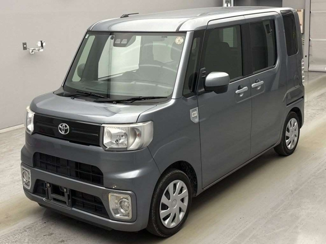 TOYOTA PIXIS MEGA 2021