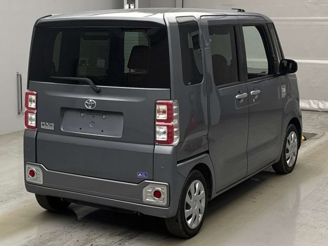 TOYOTA PIXIS MEGA 2021