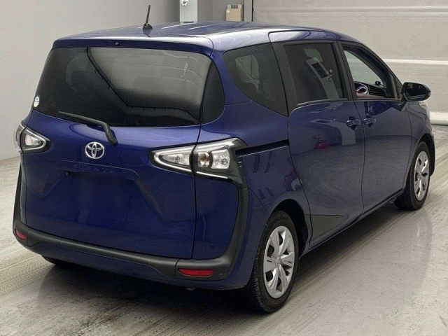 TOYOTA SIENTA 2022