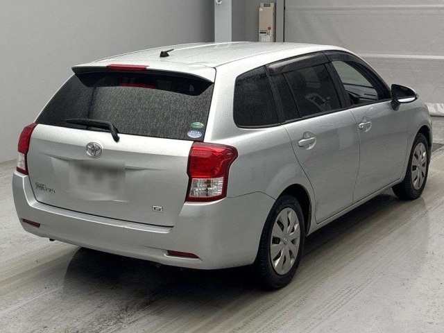 TOYOTA COROLLA FIELDER 2013