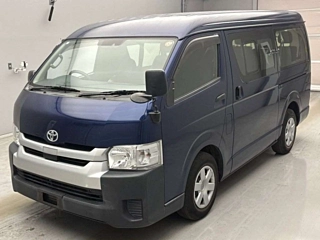TOYOTA HIACE