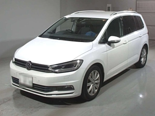 VOLKSWAGEN GOLF TOURAN