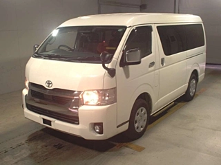 TOYOTA HIACE