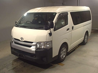 TOYOTA HIACE