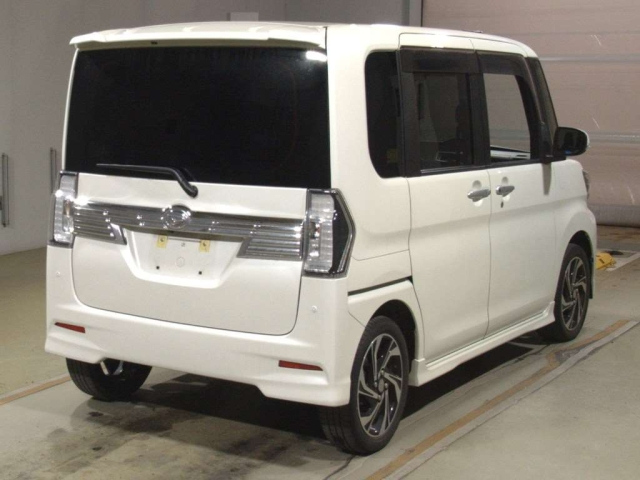 DAIHATSU TANTO 2019