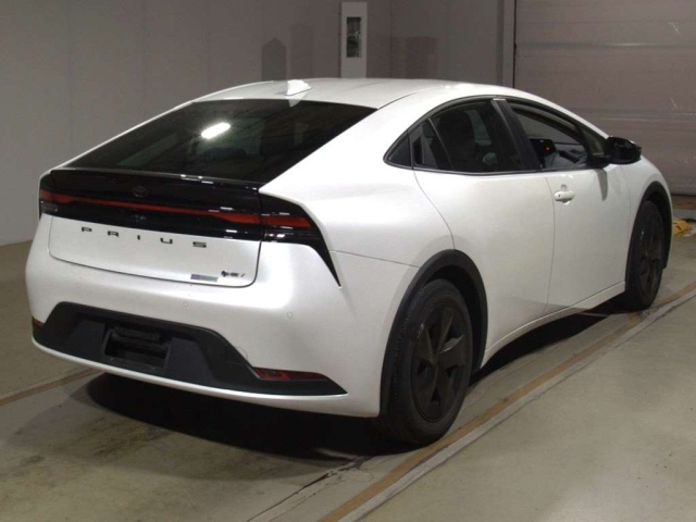 TOYOTA PRIUS 2023