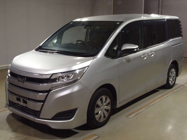 TOYOTA NOAH 2020