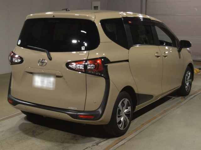 TOYOTA SIENTA 2021