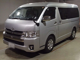 TOYOTA HIACE