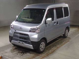 TOYOTA PIXIS VAN