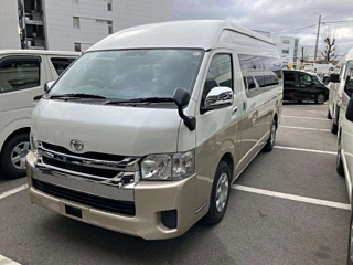 TOYOTA HIACE