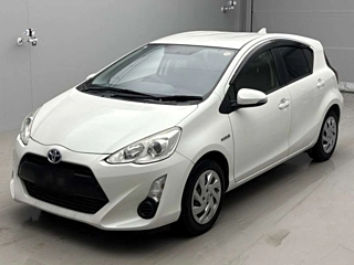 Toyota Aqua 2015
