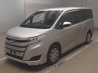 Toyota Noah 2021