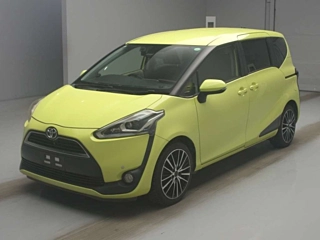 Toyota Sienta 2015
