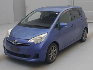 Toyota Ractis 2013