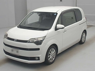 Toyota Spade 2014