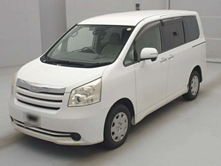 Toyota Noah 2009