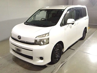 Toyota Voxy 2012