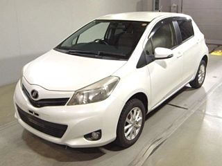 Toyota Vitz 2013