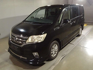 Nissan Serena 2013