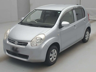 Toyota Passo 2011