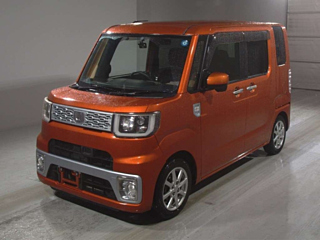 Daihatsu Wake 2015