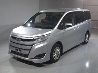 Toyota Noah 2021
