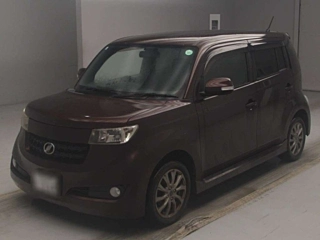 Toyota bB 2010