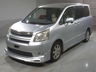 Toyota Noah 2009