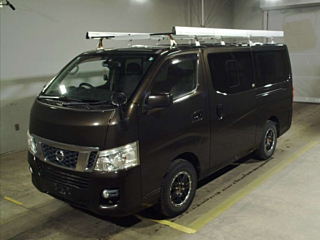 Nissan Caravan 2015