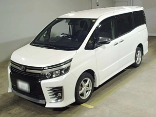 Toyota Voxy 2016